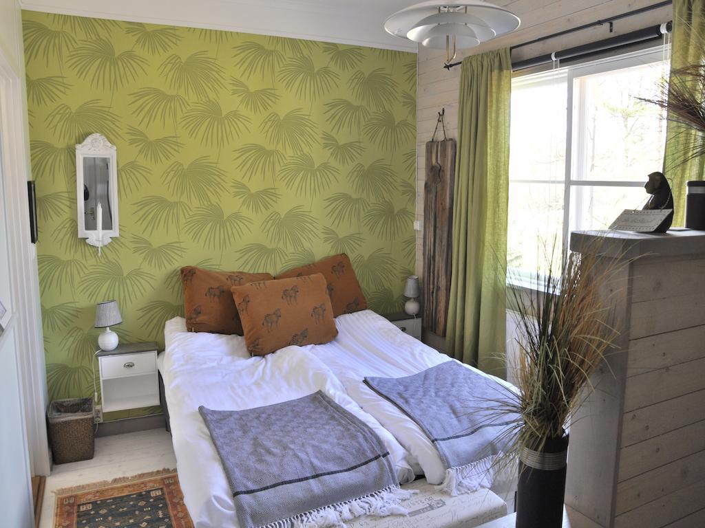 Kolmardsgarden Bed & Breakfast Kolmården Oda fotoğraf